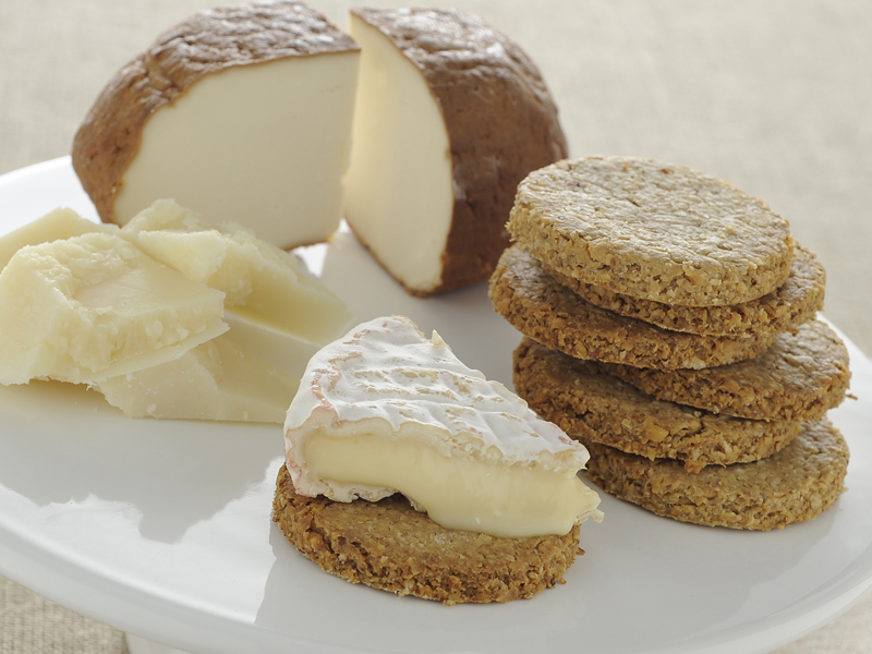 biscotti avena noci con formaggi
