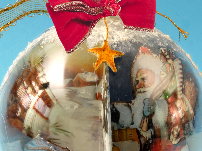 Decorare le palline di plastica