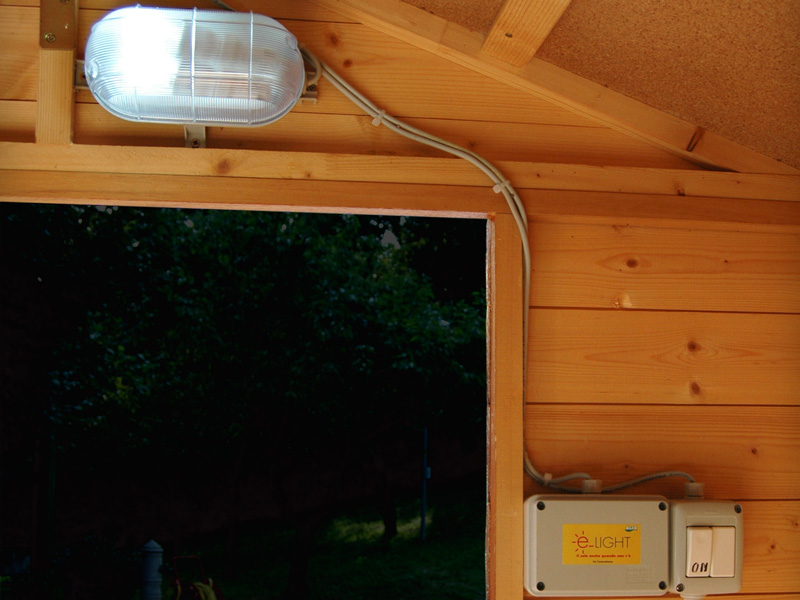 Come installare una lampada fotovoltaica