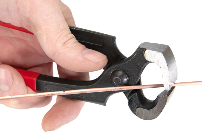 tenaglie, tenaglia, come utilizzare le tenaglie, estrarre, tranciare, sagomare, trattenere, sbeccare, torcere, maniscalco