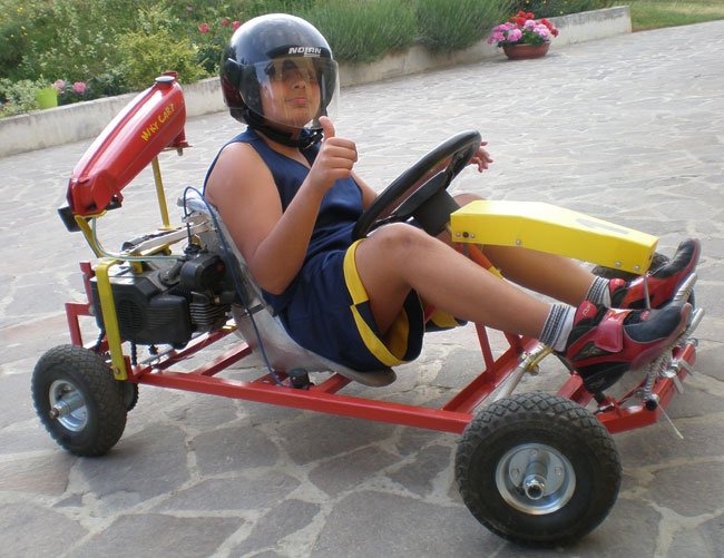 come costruire un go kart, go kart fai da te, telaio go kart, go kart artigianale