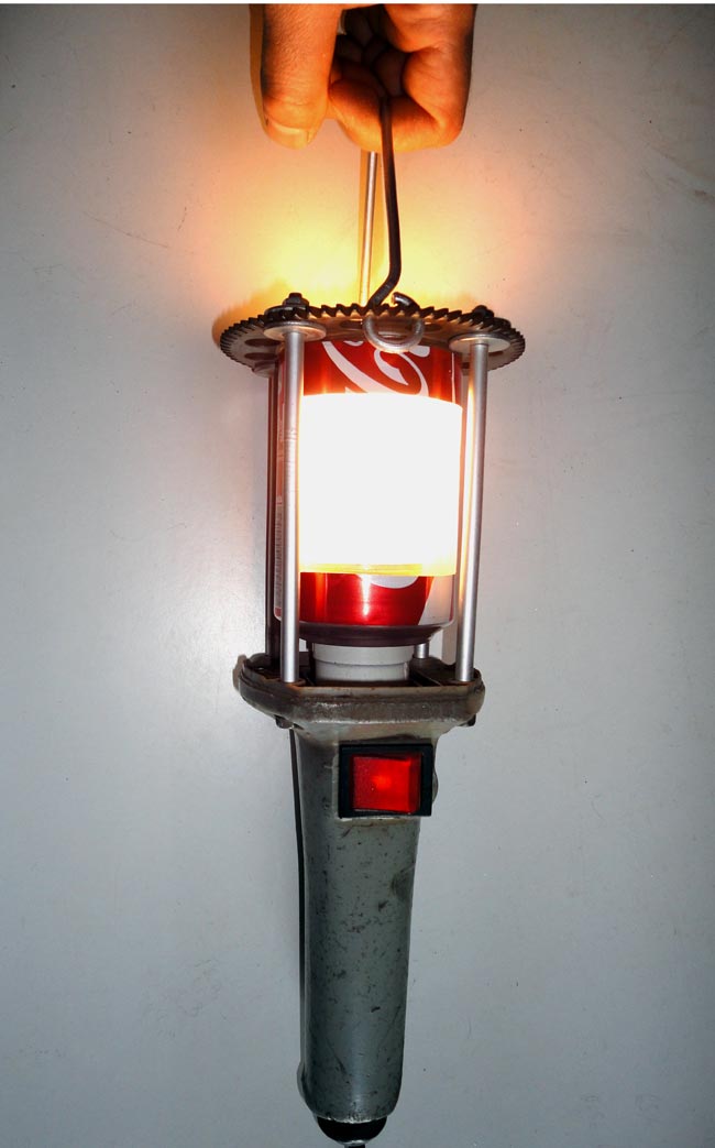 lampada con materiale riciclato, lampada fai da te, lampade fai da te, lampada di riciclo