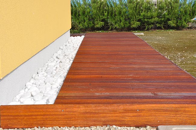 marciapiede in legno