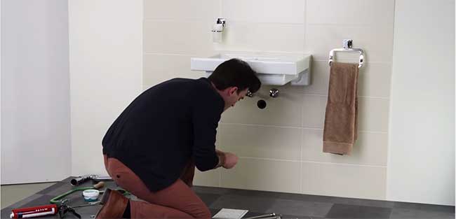 Come installare un miscelatore monocomando