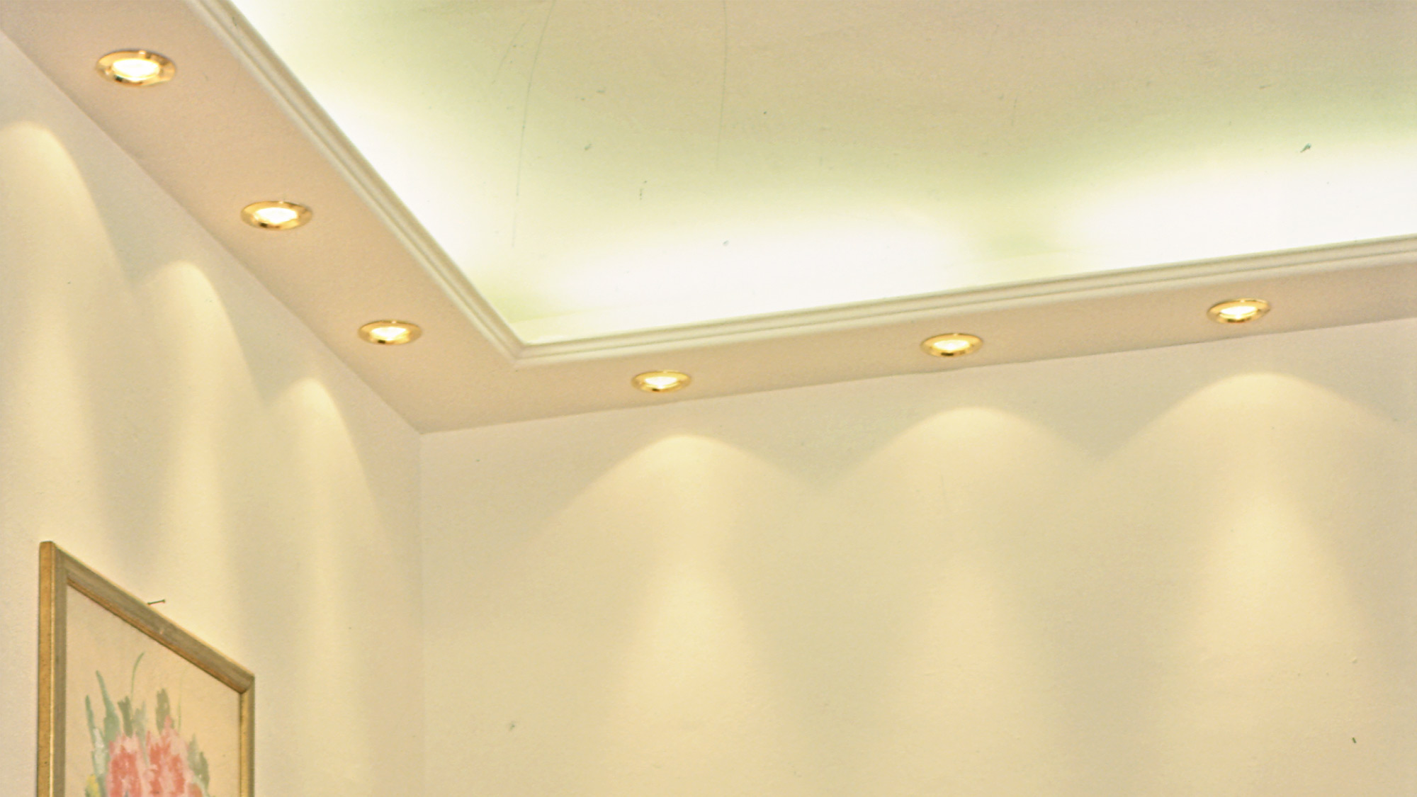 cornice portafari