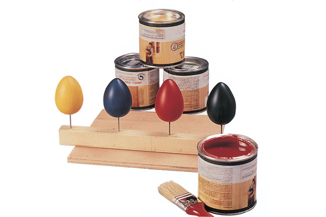 uova di legno colorate