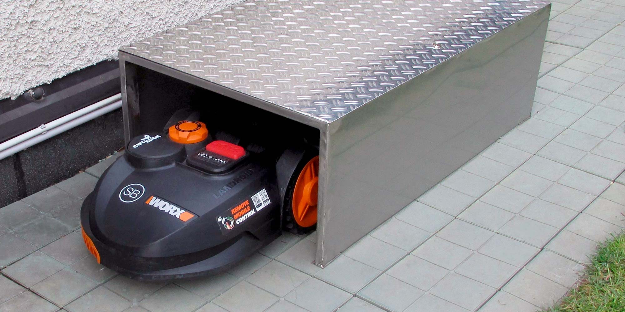 garage per robot tagliaerba fai da te