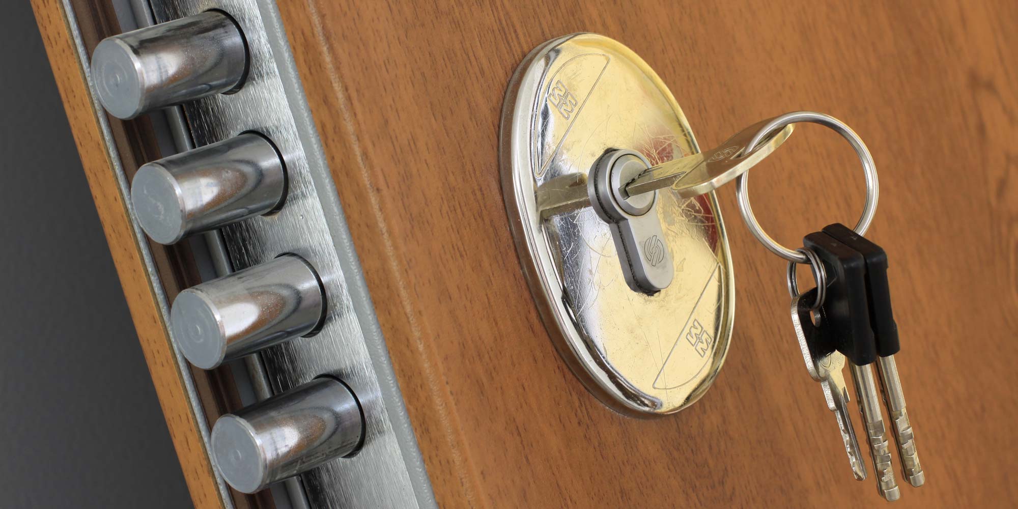 come montare una porta blindata