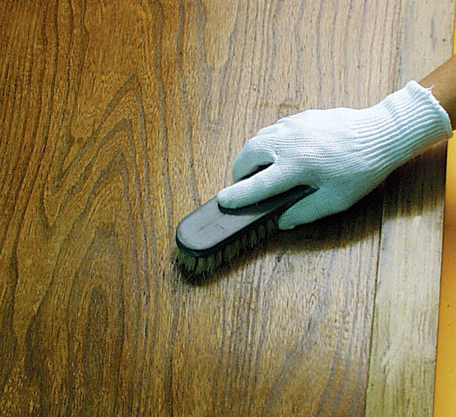 spazzolatura legno