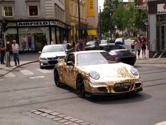 a_porsche_for_640_36
