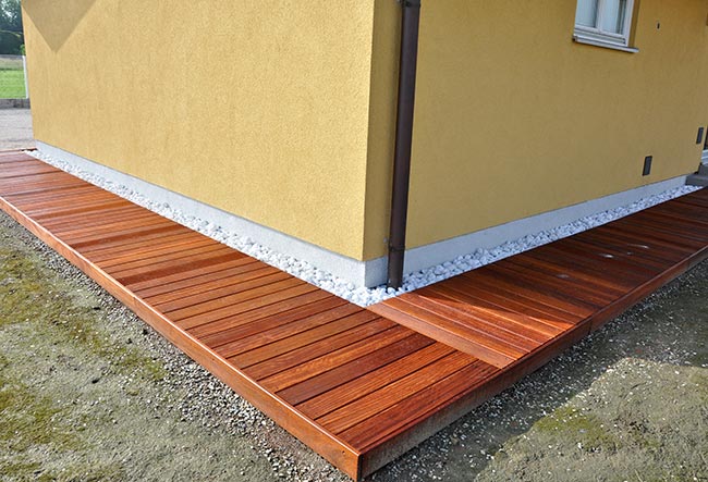 pavimento in legno per esterni